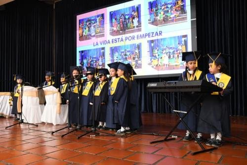 ceremonia-grado-transicion-2022-10