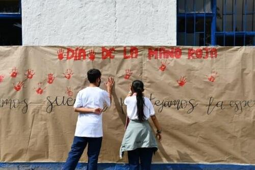 dia-mano-roja-2022-12