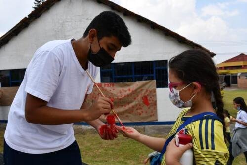 dia-mano-roja-2022-19