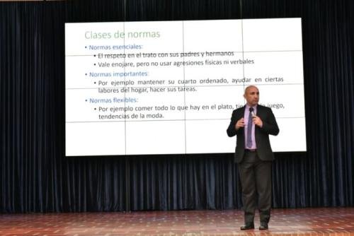 escuela-padres-madres-12-agos-2023-1