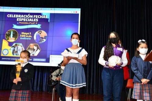 izada-dias-especiales-2022-2