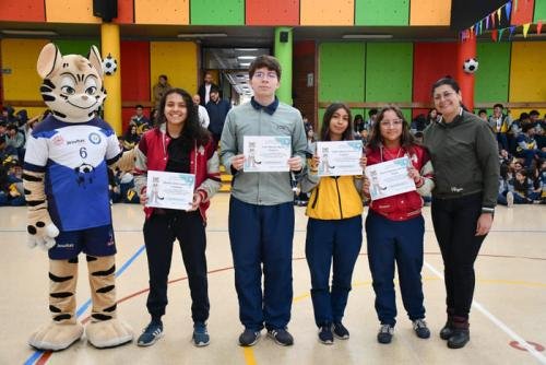 premiaciones-juegos-intercursos-nov-2024-36