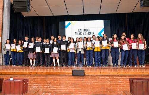 reconocimiento-entrega-mencion-ignaciana-2024-7